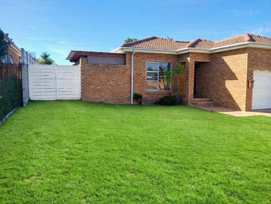 To Let 3 Bedroom Property for Rent in Brackenfell South Western Cape
